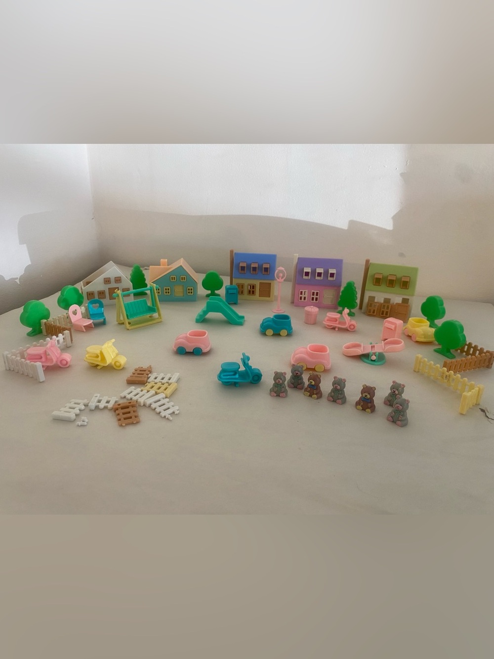 Teddy's Wonderland lot vintage bear town playset 1990s houses, cars, bears etc
